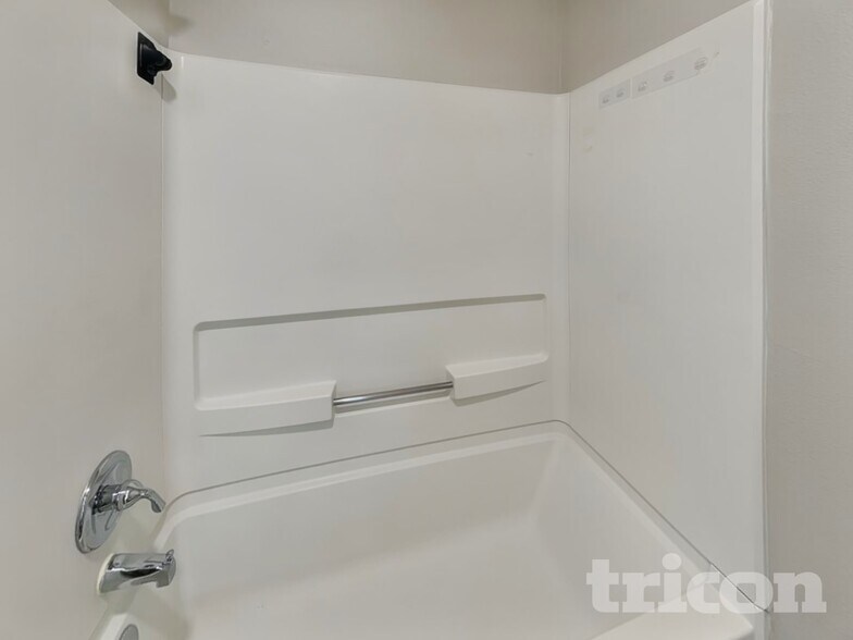 Building Photo - 2729 Redland Ln