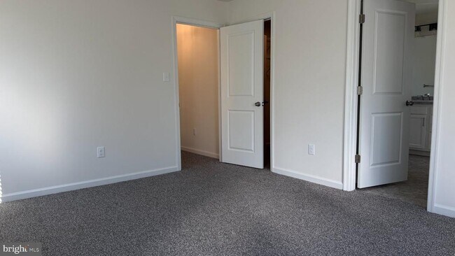 Building Photo - 78 Tansboro Rd