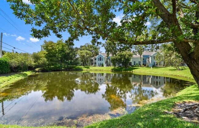 Building Photo - 1055 Crystal Way