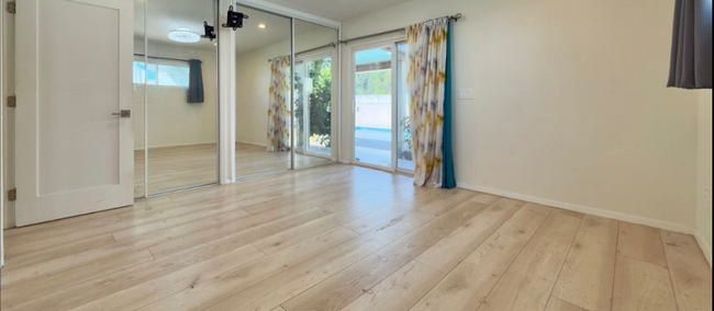 Building Photo - 5921 Fallbrook Ave