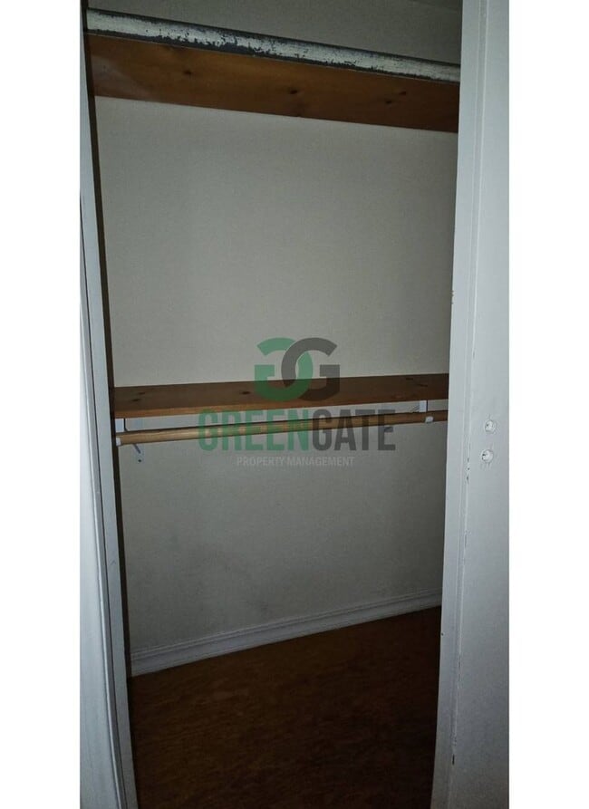 Building Photo - Lovely 2 Bedroom Home in Modesto AVAILABLE NOW!!