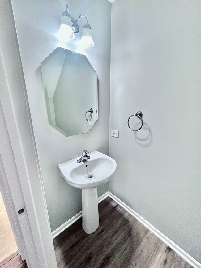 Building Photo - 2518 Anna Wy