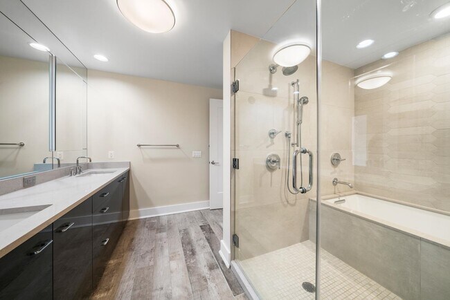 Building Photo - 100 Eton Row