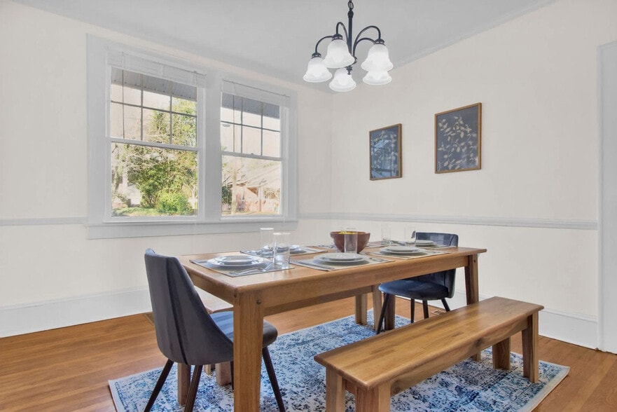 Building Photo - 424 Pearl St