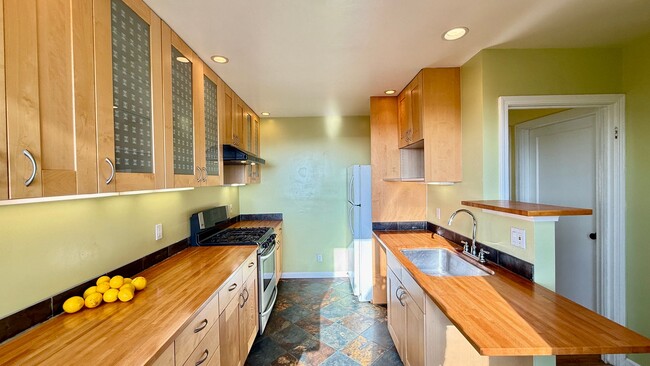 Building Photo - Charming Silver Terrace 3 Bedroom/1 BA SFH with Private Garden Oasis +Flex Bonus Room- AMSI