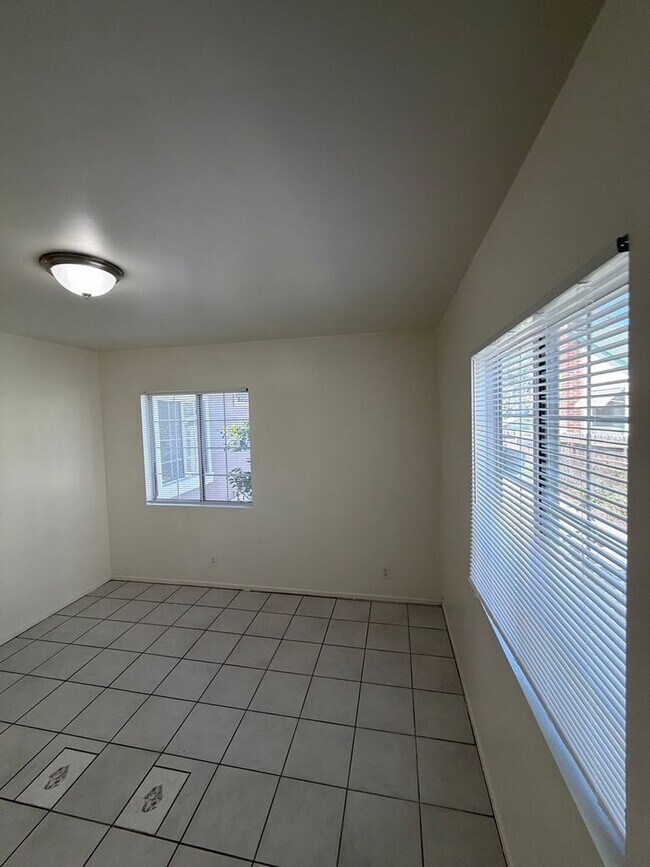 Building Photo - Spacious 4-Bed, 2-Bath Home in Whittier