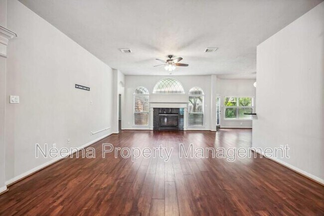 Building Photo - 23822 Wellington Ct Blvd