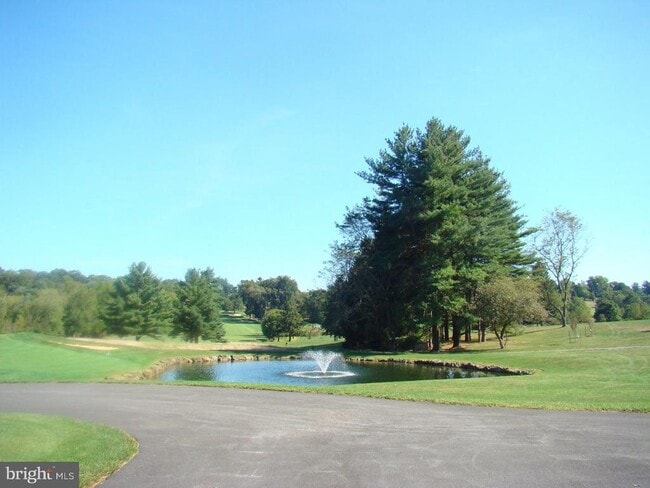 Building Photo - 1065 Lyme Ct