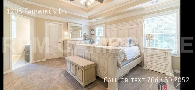 Building Photo - 1208 Fairwinds Dr