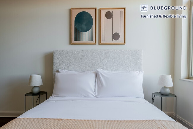 Building Photo - 36 River St