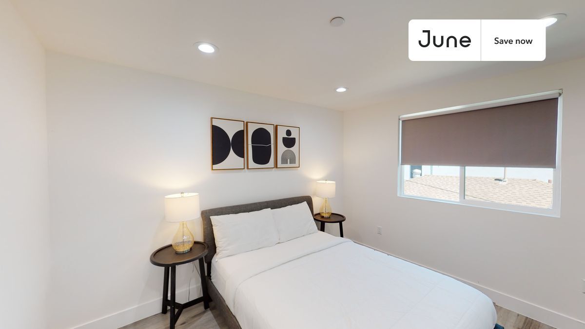 Building Photo - 564312 Auckland Ave