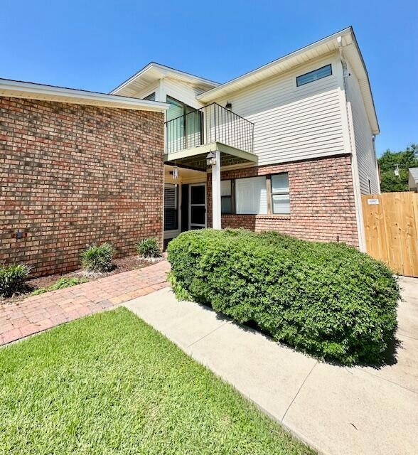 Building Photo - 937 Holbrook Cir