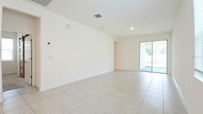 Building Photo - 722 Lemon Ave