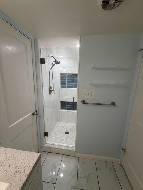 Building Photo - 6124 N 18th Dr