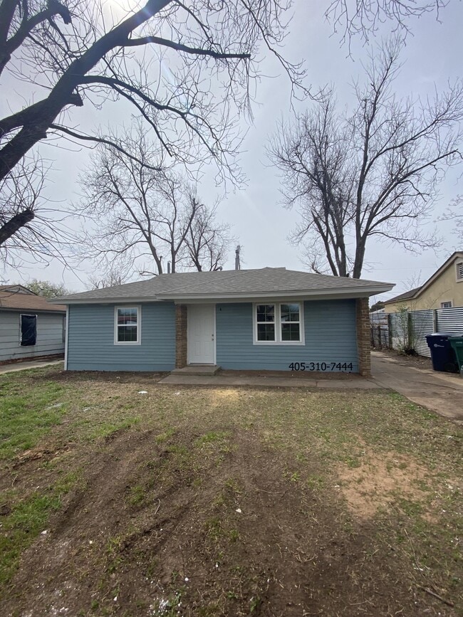 Building Photo - 2336 SW 36th St