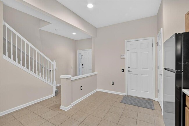 Building Photo - 10137 Pink Palmata Ct