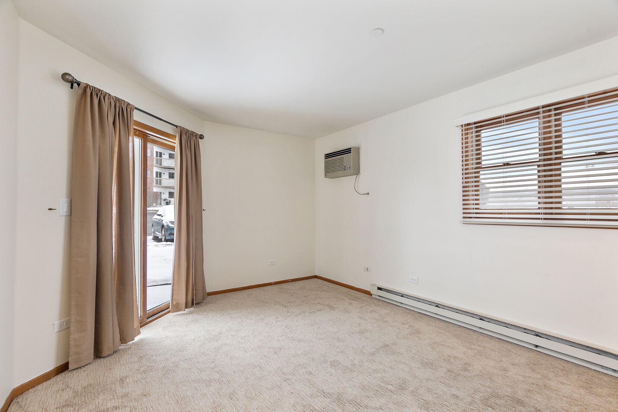 Building Photo - 1330 Cunat Ct