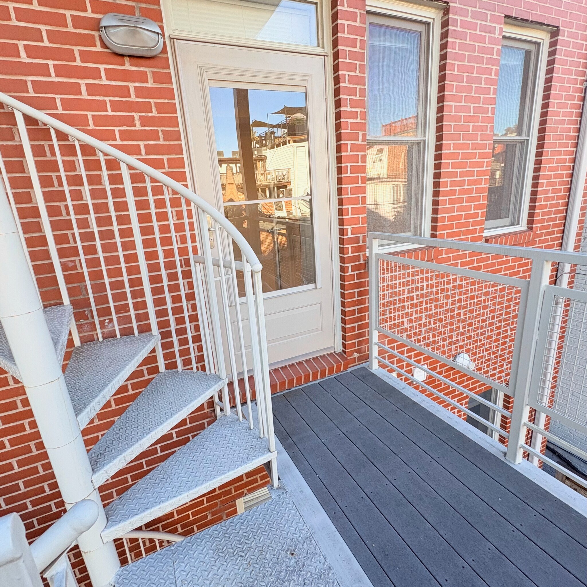 Building Photo - 1123 6th St NW