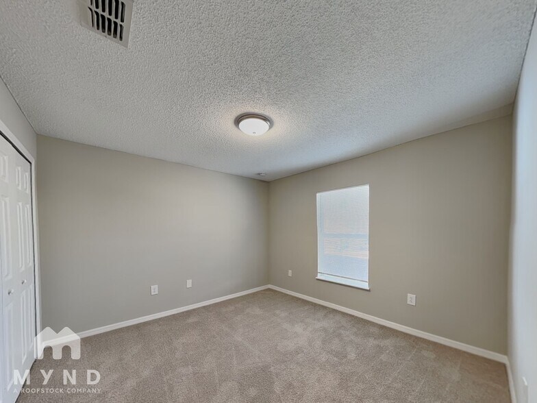 Building Photo - 12552 Gulliver Rd