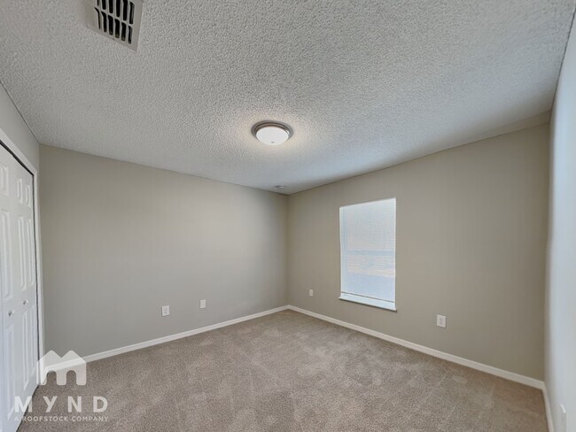 Building Photo - 12552 Gulliver Rd