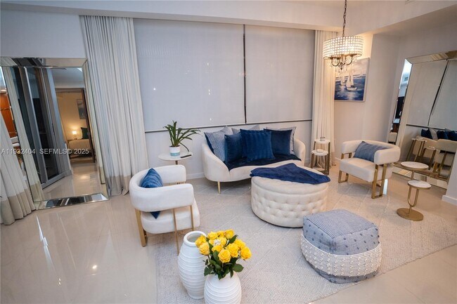 Building Photo - 1395 Brickell Ave