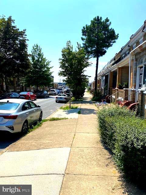 Building Photo - 404 Bonsal St