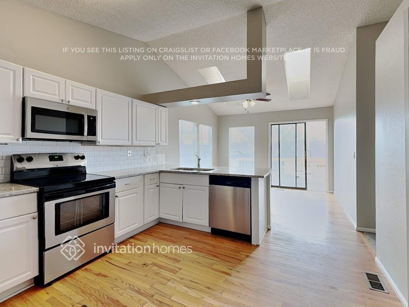 Building Photo - 13501 W 65th Ave