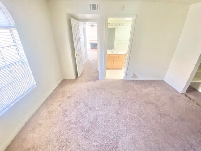 Building Photo - 2970 Juniper Hills Blvd