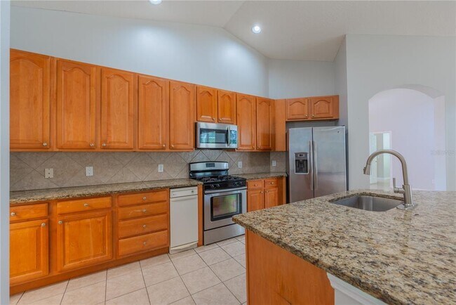 Building Photo - 10457 Canary Isle Dr