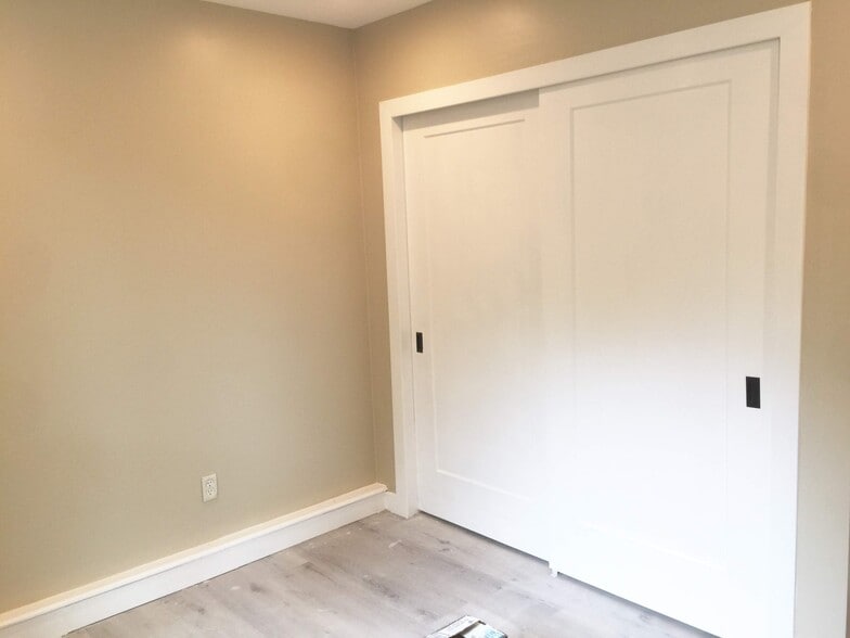 Building Photo - 841 Seale Ave