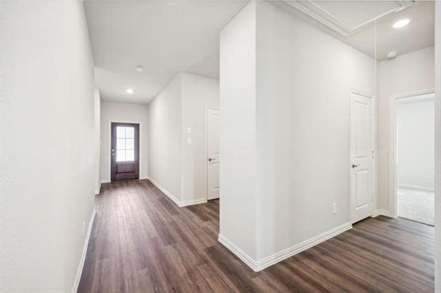Building Photo - 2203 Gustavus Dr