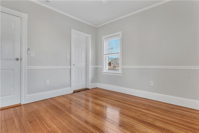 Building Photo - 382 Orms St