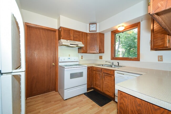 Building Photo - 2642 SCLLC