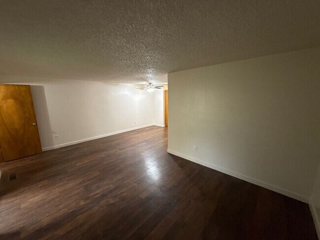 Building Photo - 670 Taybin Rd NW