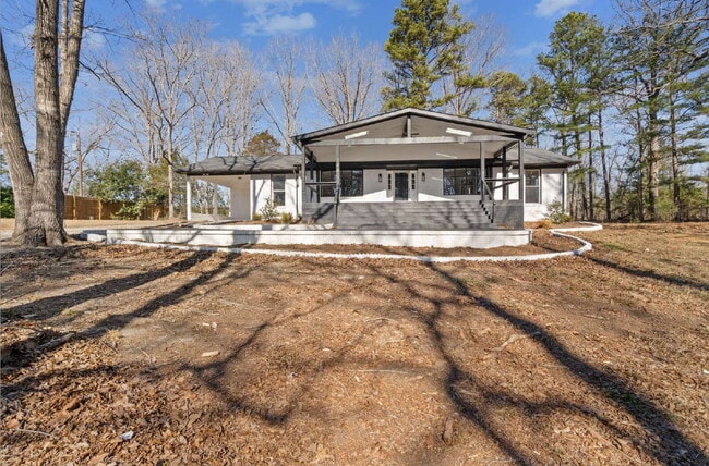 Building Photo - Renovated 3-Bedroom Ranch Home in Sanford