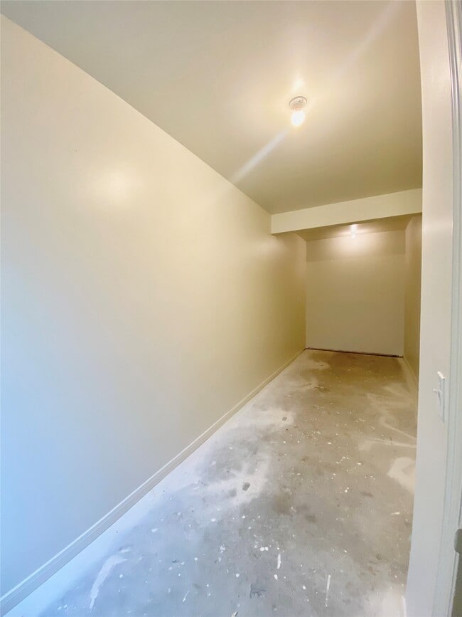 Building Photo - 18223 County Rd 132