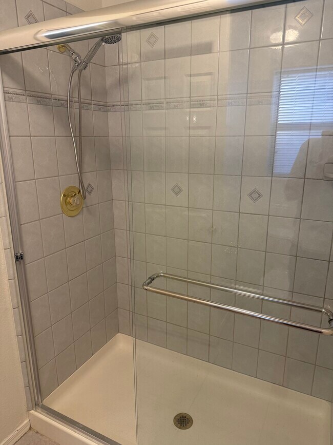 Building Photo - 12152 N Finch Dr