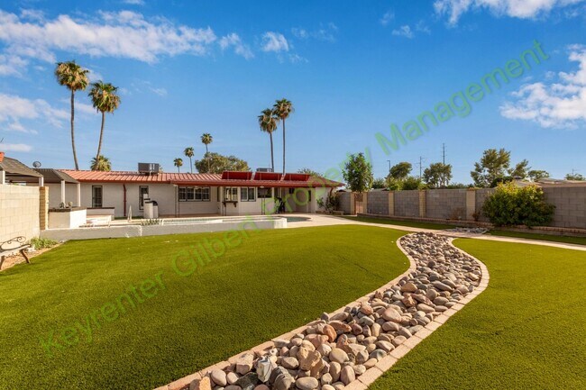 Building Photo - Beautiful Gilbert Home with Shared Pool — Perfect Location & Modern Upgrades!