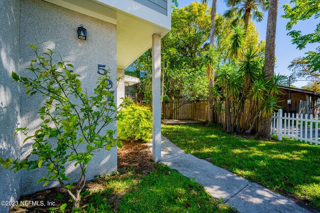 Building Photo - 597 Sturdivant Ave