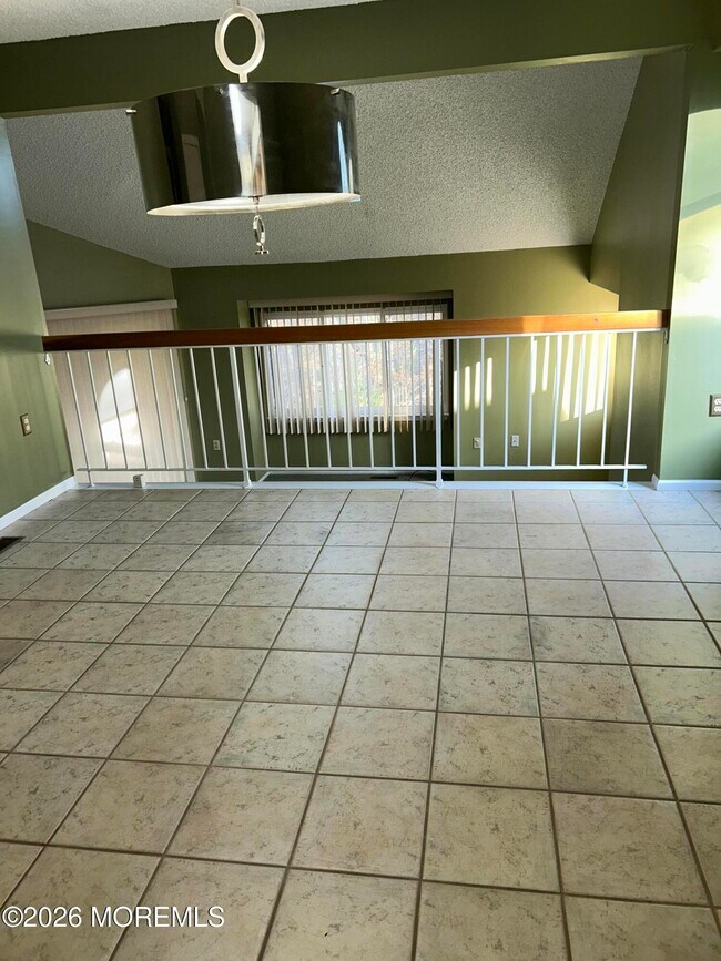 Building Photo - 316 Burntwood Trail