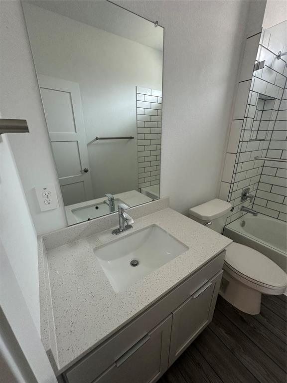 Building Photo - 14007 Vly Crk Ct