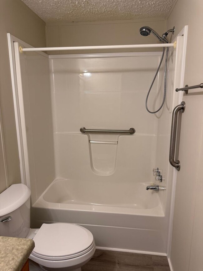 Building Photo - FOR RENT – Newly Remodeled Home Near Downtown Aynor