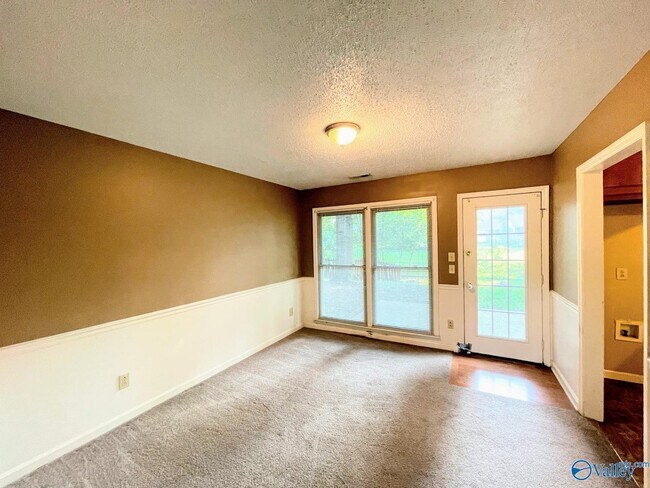 Building Photo - 104 Shaverlee Ct