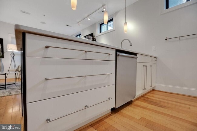 Building Photo - 2106 10th St NW