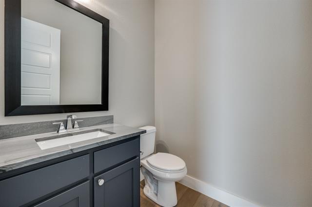 Building Photo - 6129 Echelon Way