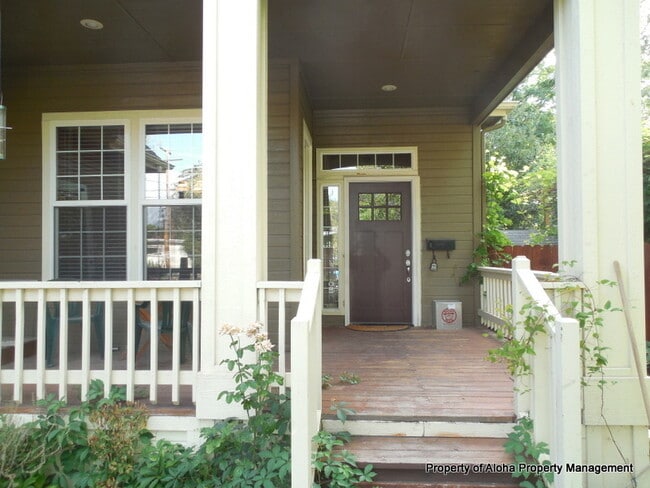 Building Photo - 1156 S Shoshone St