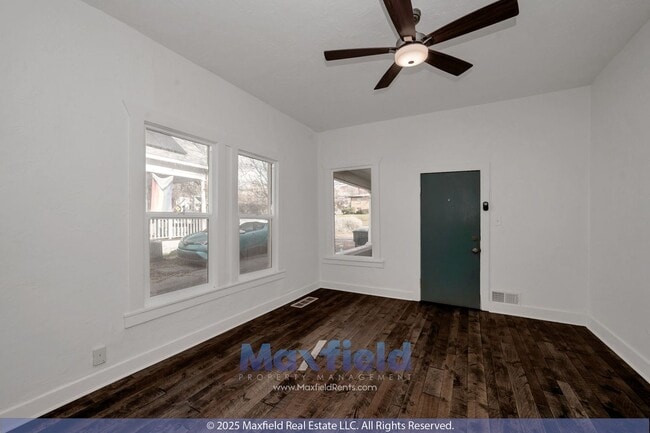 Building Photo - 712 S 900 E