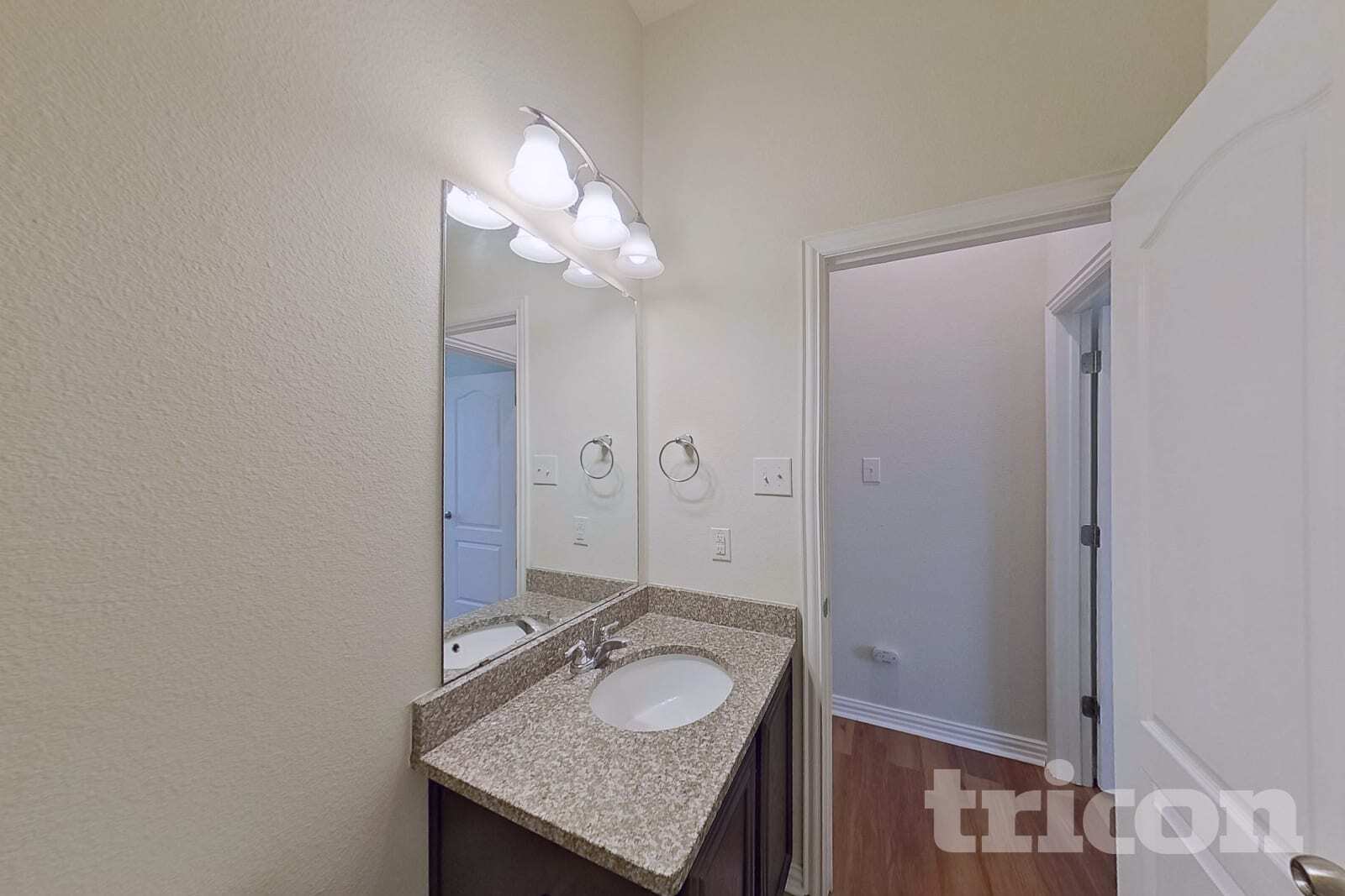 Building Photo - 1304 Meridian Dr