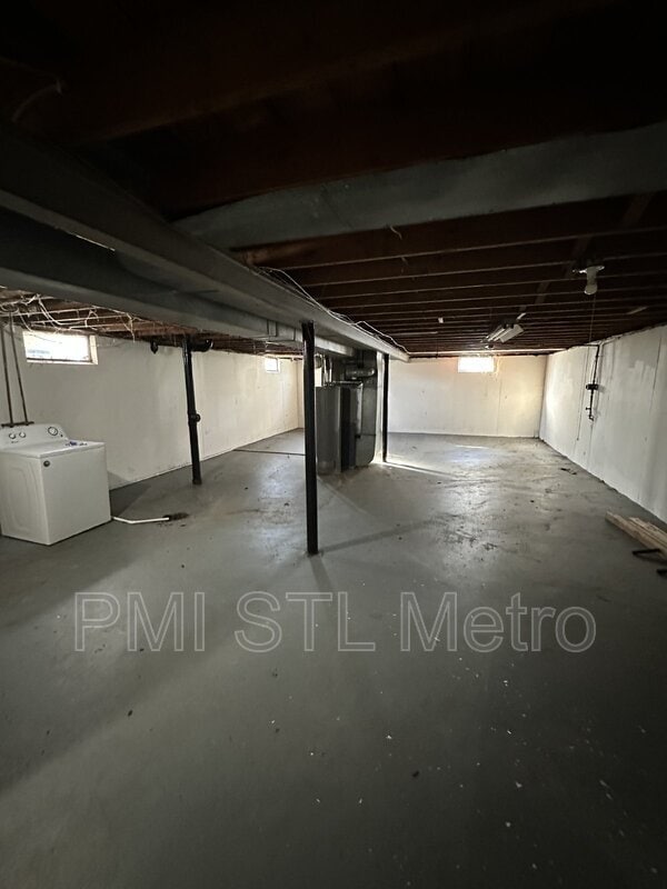 Building Photo - 1450 Fairmeadows Ln