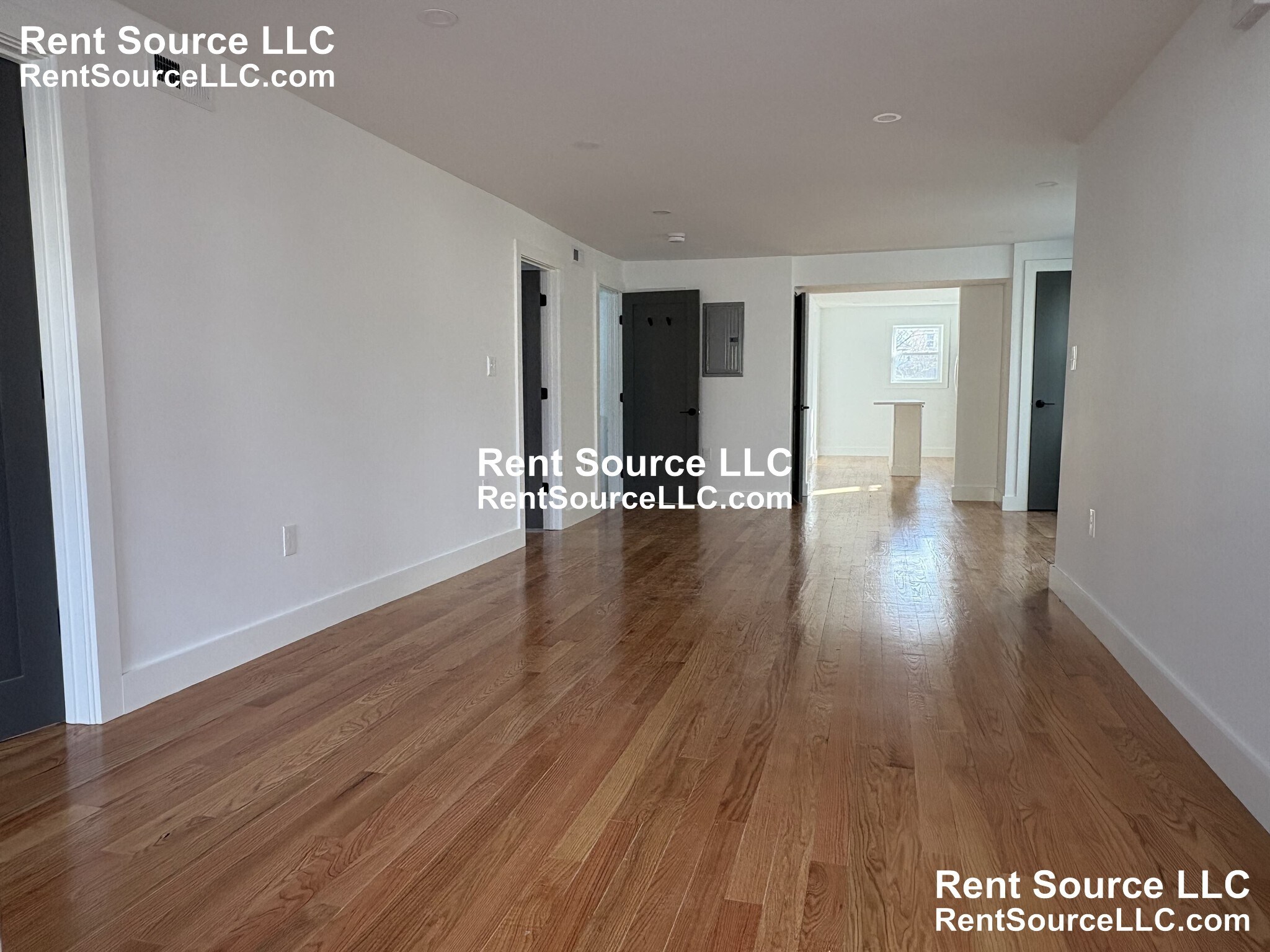 Building Photo - 52 Cotting St